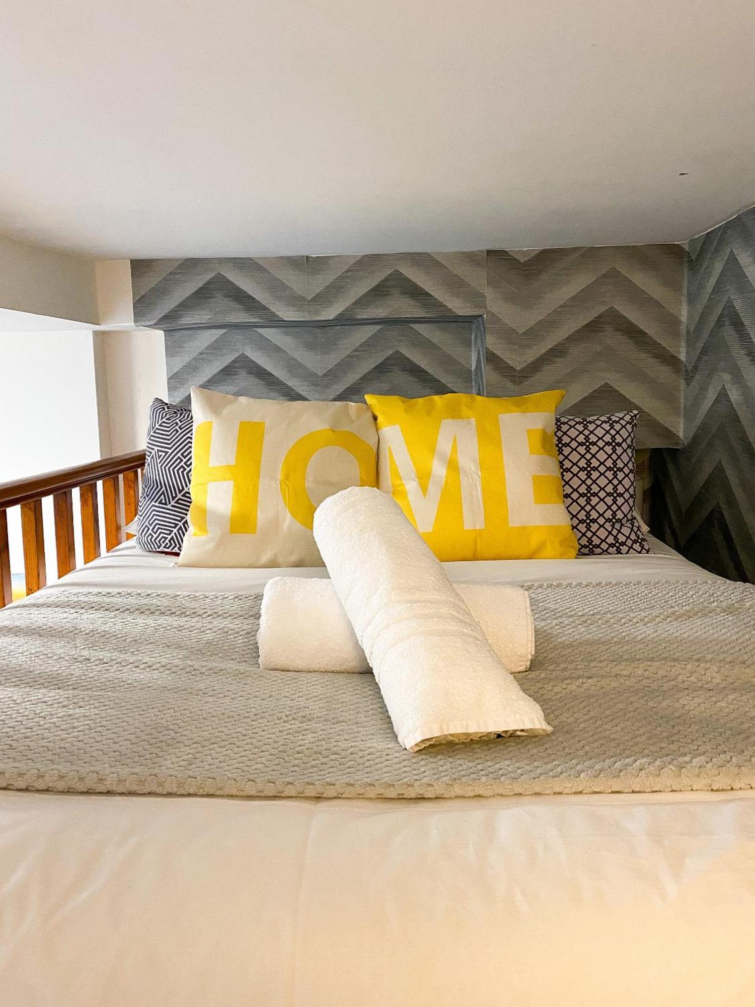 Modern Studios Queenspark ロンドン 部屋 写真