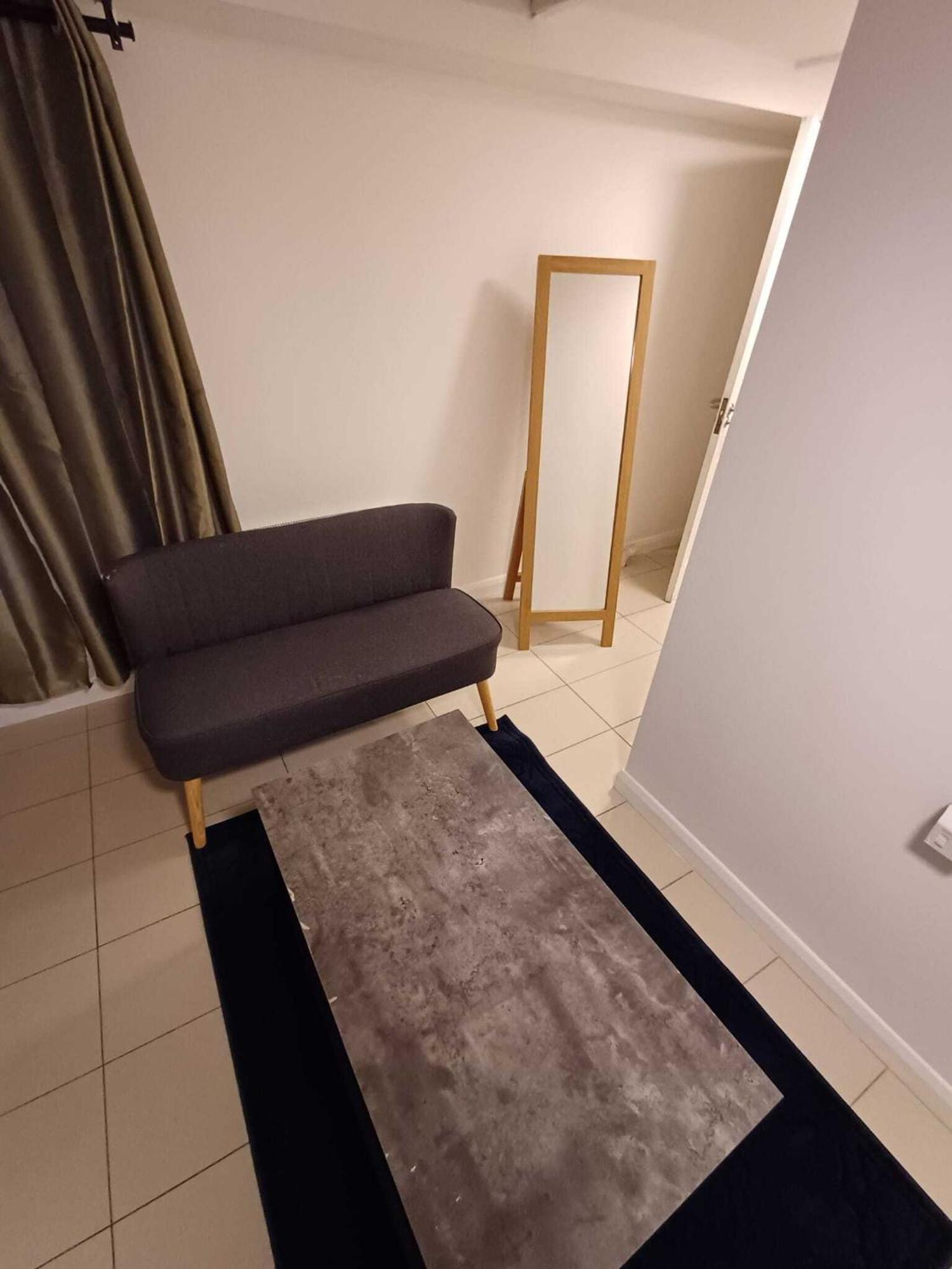 Modern Studios Queenspark ロンドン 部屋 写真